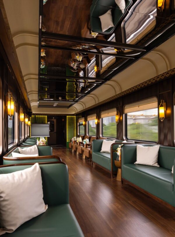 83 · 9 Days Panda-Theme premium Train – Chengdu Hao (Chengdu·Guizhou·Chongqing) / 9天成都号熊猫专列（成都·贵州·重庆)