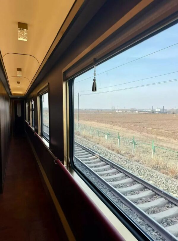 New Orient Express新东方快车7 · New Orient Express · 17-Days “In Love with Autumn Xinjiang” / 新东方快车 · 17 天 乐游古西域，遇见新东方