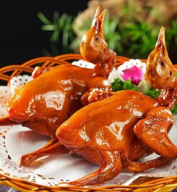 Cantonese cuisine, Shiqi roast pigeon 石岐乳鸽 · China Express Travel Guangdong tour