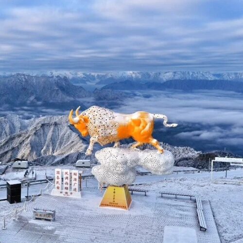 West Sichuan snow mountains 川西雪山 · China Express Travel West Sichuan tour