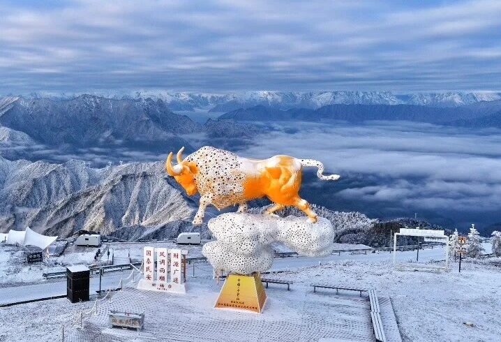 West Sichuan snow mountains 川西雪山 · China Express Travel West Sichuan tour