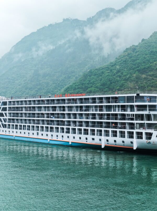 default · 10 Days Yangtze · Vista Aurora Cruise (Maple Exclusive)/ 10天长江行 · 极光号（红叶限定）