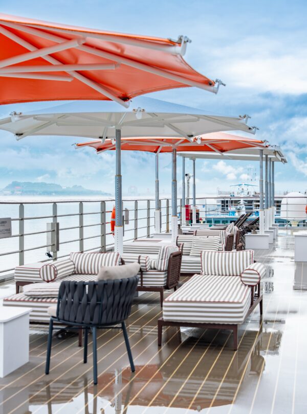 Vista Aurora Superior sun deck 3 · 11 Days Yangtze · Vista Aurora Cruise / 11天长江行 · 极光号
