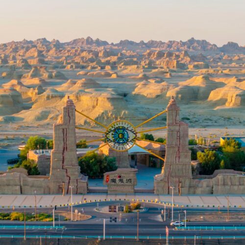 乌尔禾魔鬼城3 · 16 Days Northern Xinjiang · Natural Scenery Journey / 16天 北疆 · 自然风光之旅