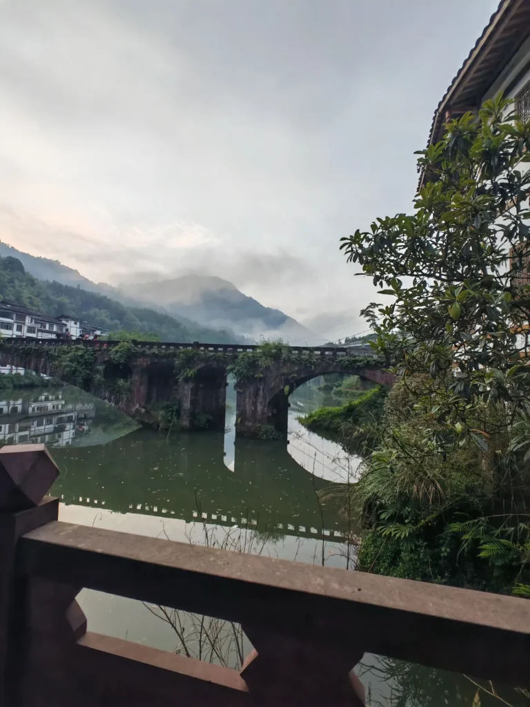 望鱼古镇2 · 10 Days Chengdu · Wawushan · Kangding · Balang Sumdo · Niubeishan winter scenery tour/ 10天成都·瓦屋山·康定·八郎生都·牛背山雪景之旅