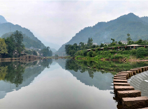 柳江古镇1 · 8 Days Chengdu · Wawushan · Gonggashan· Hailuogou · Niubeishan / 8天成都 · 瓦屋山·贡嘎山·海螺沟·牛背山