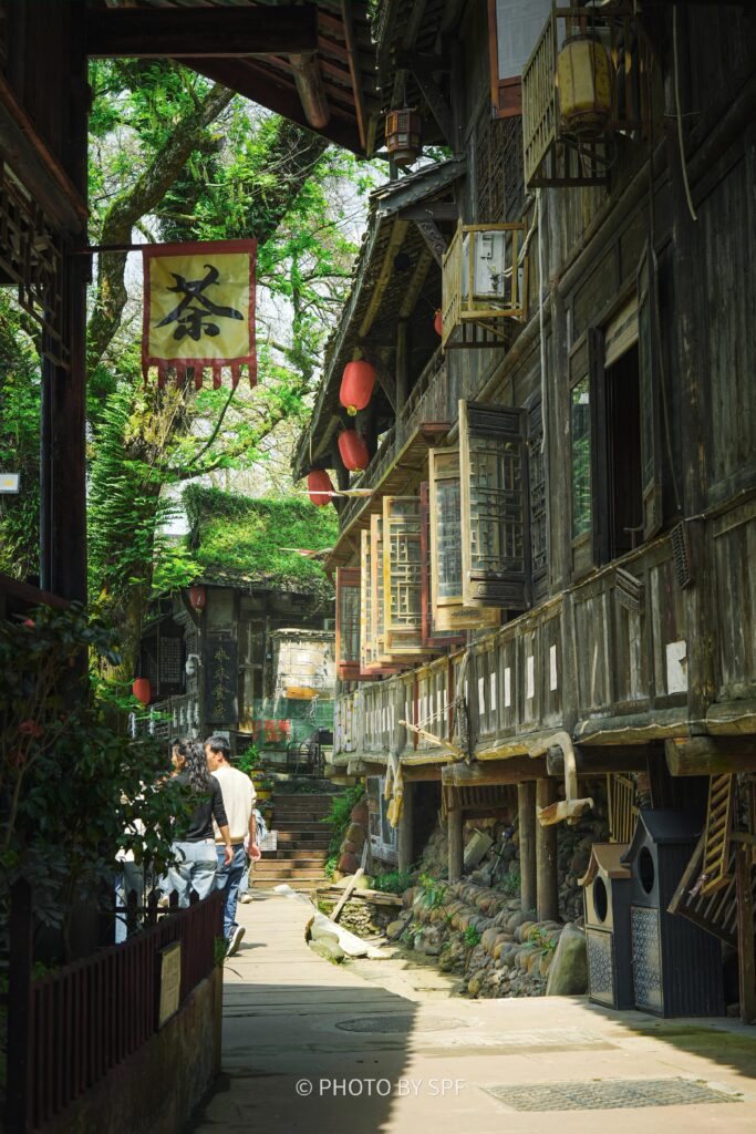 柳江古镇3 · 8 Days Chengdu · Wawushan · Gonggashan· Hailuogou · Niubeishan / 8天成都 · 瓦屋山·贡嘎山·海螺沟·牛背山