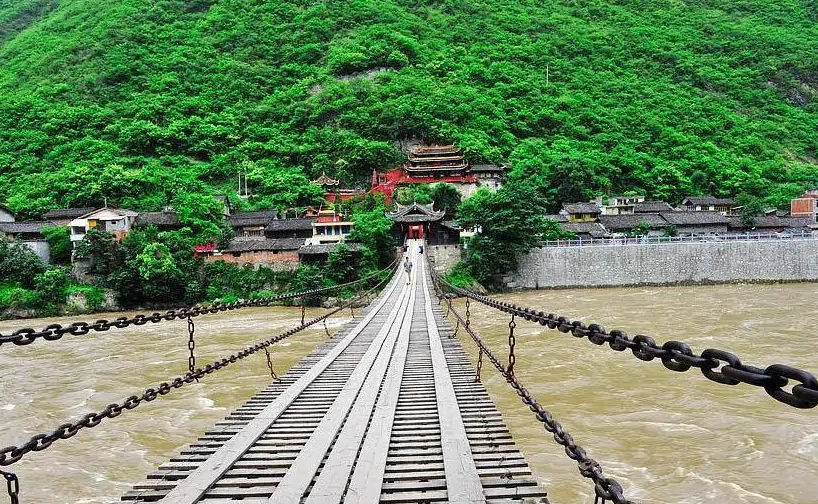 红色人文地标泸定桥 · 8 Days Chengdu · Wawushan · Gonggashan· Hailuogou · Niubeishan / 8天成都 · 瓦屋山·贡嘎山·海螺沟·牛背山