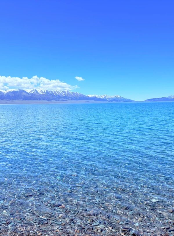 赛里木湖 · 16 Days Northern Xinjiang · Natural Scenery Journey / 16天 北疆 · 自然风光之旅