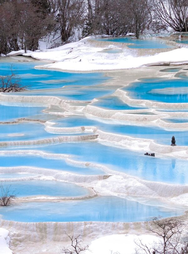 黄龙风景区冬天 · 8-Day Jiuzhaigou, Trending Lixiao Road, Bipenggou, Leshan / 8天九寨沟 + 网红理小路 + 毕棚沟 + 乐山