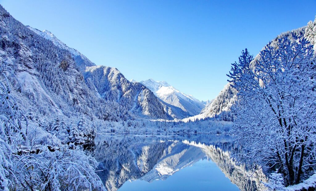毕棚沟风景区冬天 · 8-Day Jiuzhaigou, Trending Lixiao Road, Bipenggou, Leshan / 8天九寨沟 + 网红理小路 + 毕棚沟 + 乐山