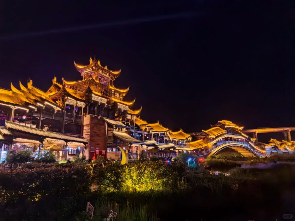 Fengyu covered bridge 风雨廊桥 · China Express Travel Chengdu and Chongqing tour