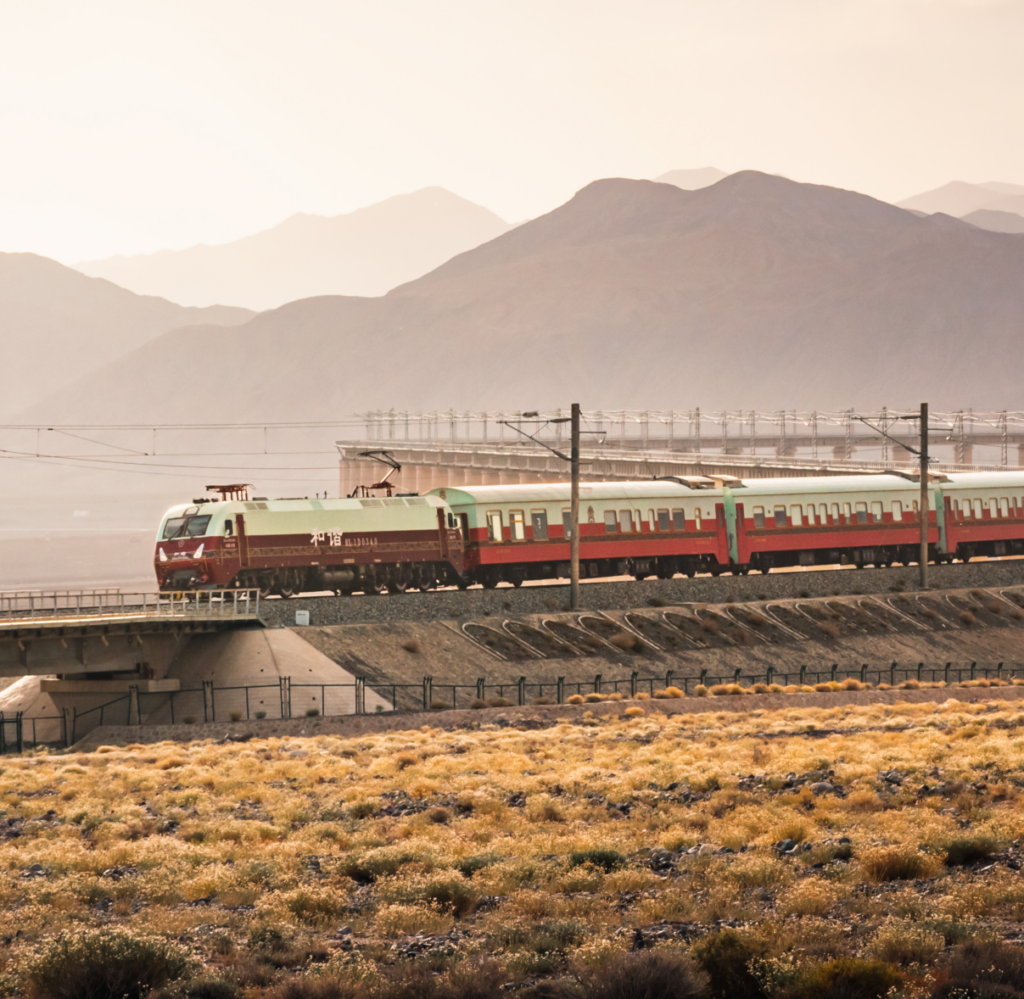 Silk Road Express train 丝路梦享号 · China Express Travel Xinjiang rail journey