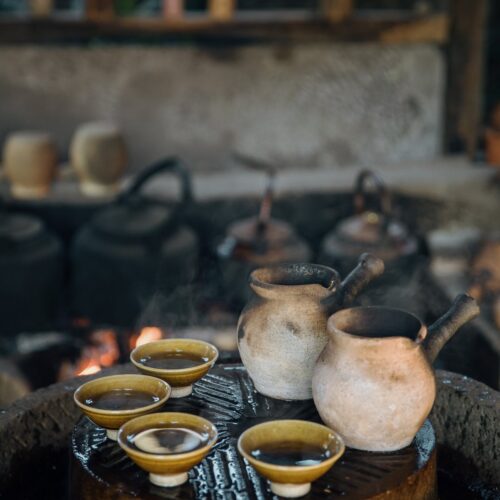 Tea set at a Tengchong tea house 腾冲茶席 · China Express Travel Baiyun Express