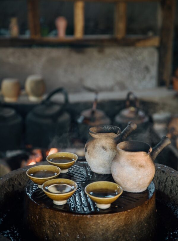 Tea set at a Tengchong tea house 腾冲茶席 · China Express Travel Baiyun Express