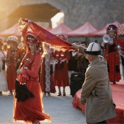 Kyrgyz traditional wedding 柯尔克孜族传统婚礼 · China Express Travel Golden Panda Express