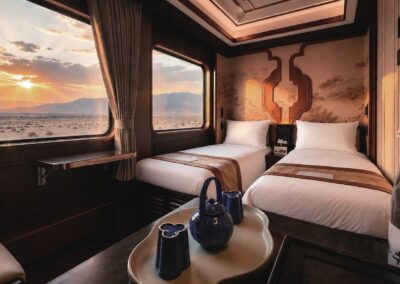 Jinwo twin cabin 锦卧品质双床房 · China Express Travel Tianfu Express