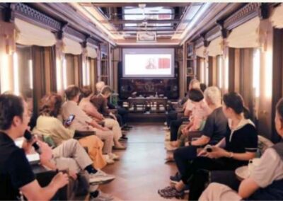 Scholar salon on board 列车文化沙龙 · China Express Travel Tianfu Express