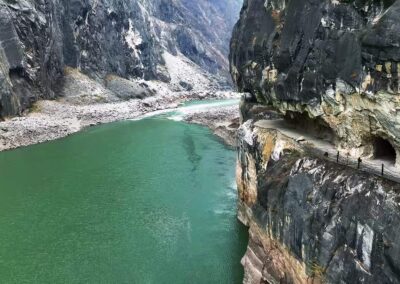 Tiger Leaping Gorge from above 虎跳峡 · China Express Travel Tianfu Express